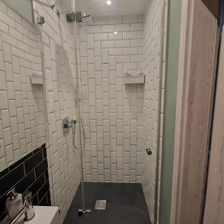 Two Bedroom With Balcony Apartment *
